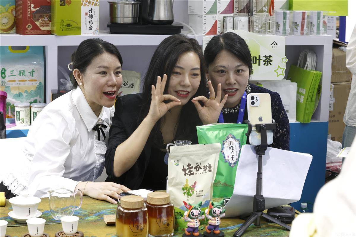 云鼎国际注册送28